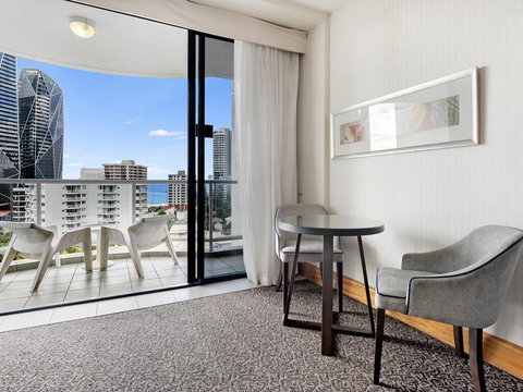 Gold Tower 8th Level Private Two Bedroom Dual Key - Hotel Gold Coast 1