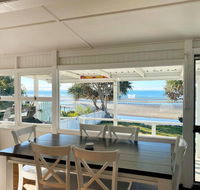 Golden Sands at Beachmere - Hotel Gold Coast