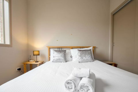 Gorgeous 4BR Home In Point Cook - Hotel Gold Coast 2