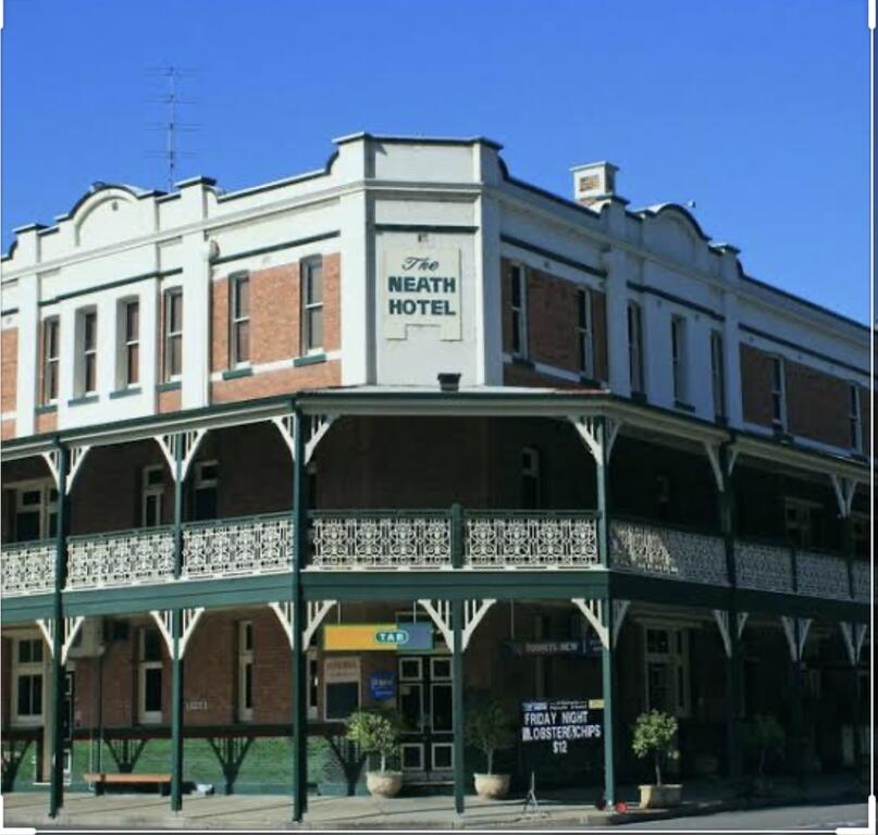 Neath NSW Hotel Gold Coast
