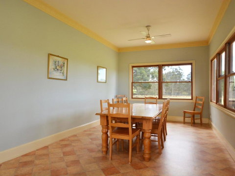 Grasmere Estate Homestead - Hear The Lions Roar From Nearby Hunter Valley Zoo - Hotel Gold Coast 1