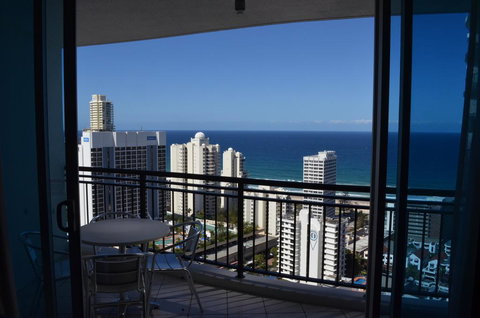 Great Escape At Chevron Renaissance - Hotel Gold Coast 0