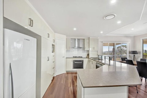 Hamblin - Hotel Gold Coast 1