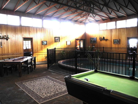 Happy Days Accommodation - Hotel Gold Coast 3