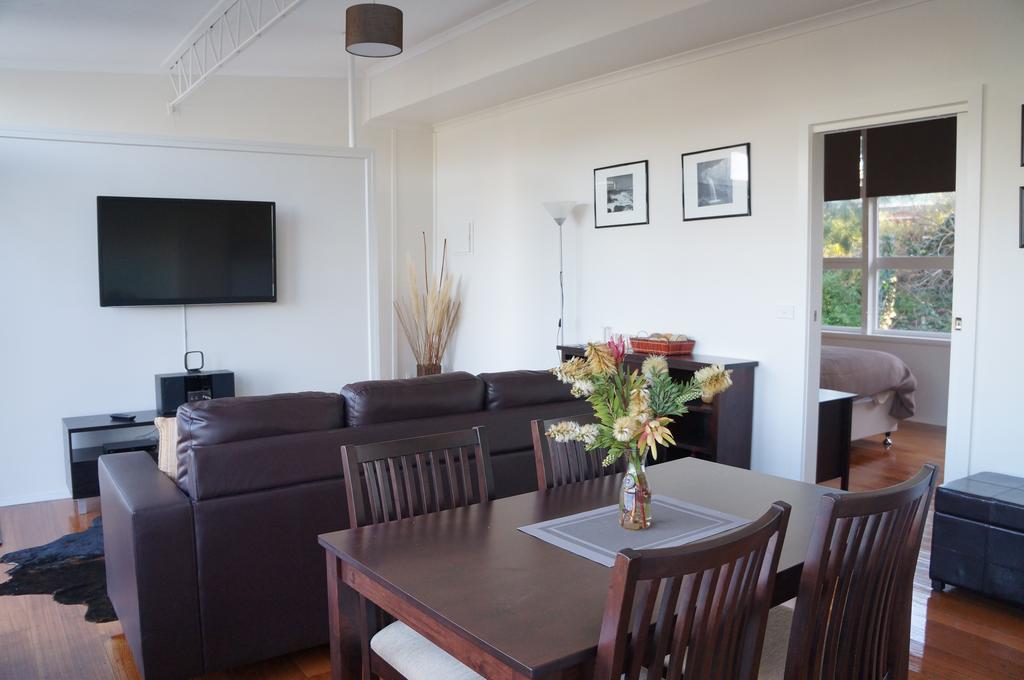 Kirkstall VIC Hotel Gold Coast