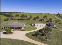 Book Bannockburn Accommodation Vacations Hotel Gold Coast Hotel Gold Coast