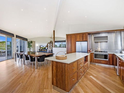 HEARN'S BEACH HOUSE - Hotel Gold Coast 2