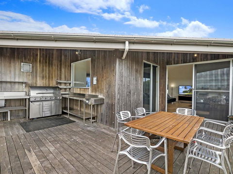 HEARN'S BEACH HOUSE - Hotel Gold Coast 1