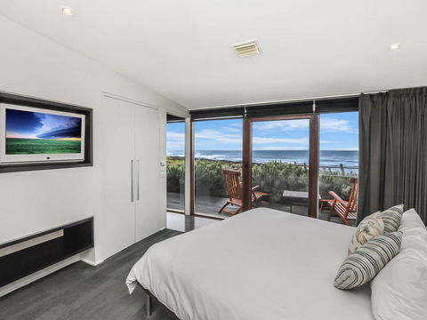 HEARN'S BEACHSIDE VILLA 1 - Hotel Gold Coast 3