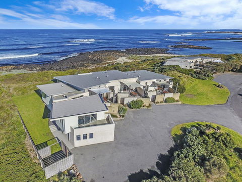 HEARN'S BEACHSIDE VILLA 2 - Hotel Gold Coast 0