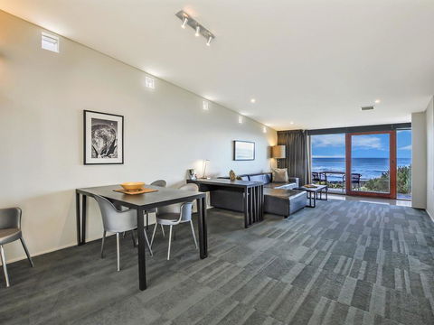 HEARN'S BEACHSIDE VILLA 2 - Hotel Gold Coast 2