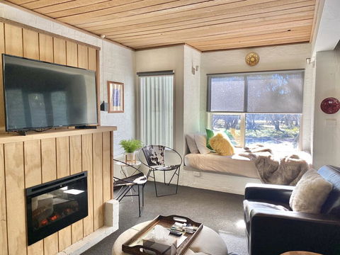 Heto's SnowGums 9 - Hotel Gold Coast 0