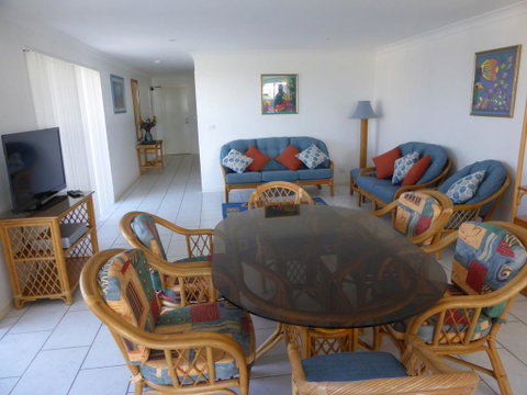 Hi Surf Unit 4, 92 Head St, Forster - Hotel Gold Coast 3