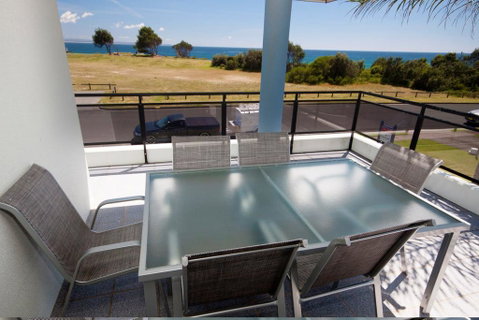 Hi Surf Unit 4, 92 Head St, Forster - Hotel Gold Coast 1