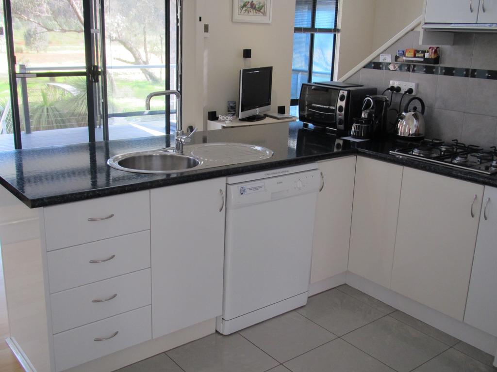 Mcalinden WA Hotel Gold Coast