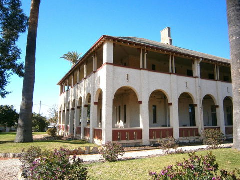 Historic Hydro Motor Inn - Hotel Gold Coast 3