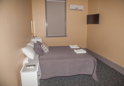 Hotel Cessnock - Hotel Gold Coast 1