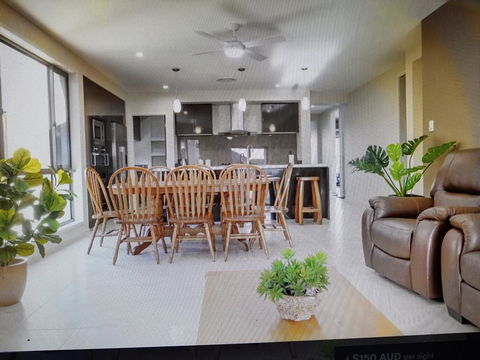 Jasper Place - Hotel Gold Coast 1