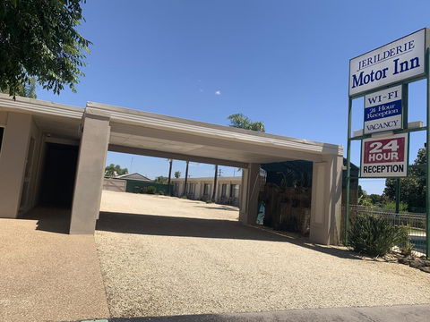Jerilderie Motor Inn - Hotel Gold Coast 0