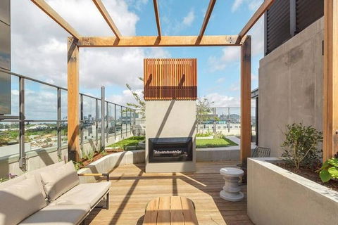 JUDD Your Stylish Richmond Abode Awaits You - Hotel Gold Coast 0