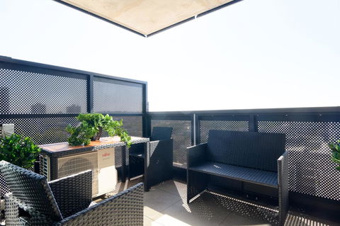 JUDD Your Stylish Richmond Abode Awaits You - Hotel Gold Coast 1
