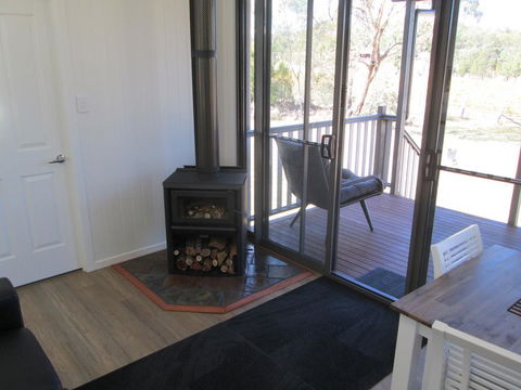 Just Red Wines Cabins - Hotel Gold Coast 3