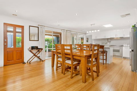 KARINYA - MORNINGTON - Hotel Gold Coast 2