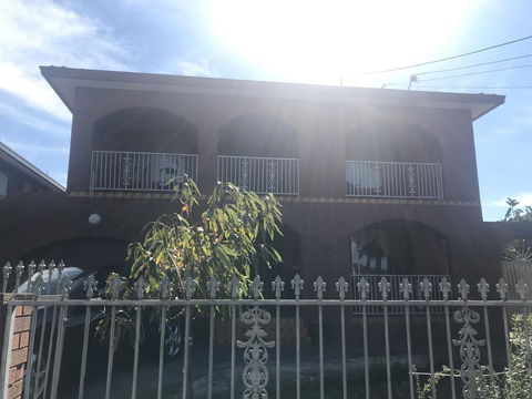 Katie's Antique House - Hotel Gold Coast 0