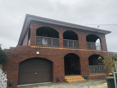 Katie's Antique House - Hotel Gold Coast 3