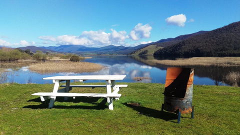 Khancoban Lakeside Caravan Park - Hotel Gold Coast 1