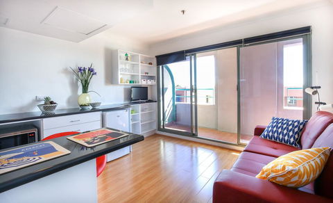 King Location - Life At Your Door - Hotel Gold Coast 0