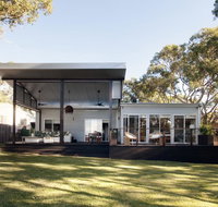 Kirby's Berrara Beach House - Hotel Gold Coast