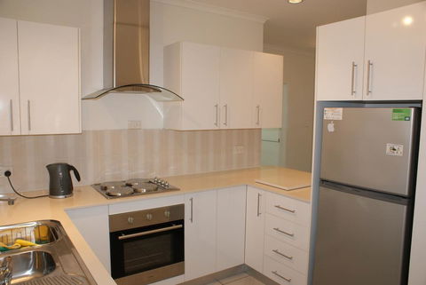 Kirrama 3 - Hotel Gold Coast 1