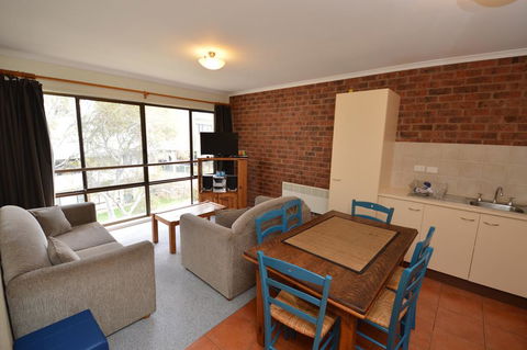 Kirwan 32 - Hotel Gold Coast 0