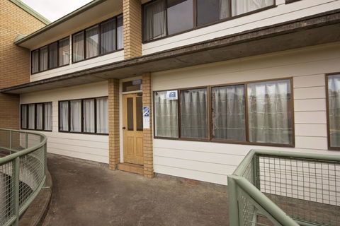 Kirwan 39 - Hotel Gold Coast 2