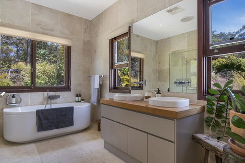 Koonyum Range Retreat - Hotel Gold Coast 2