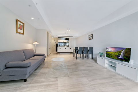 KOZYGURU HAYMARKET SYDNEY CITY VIEW 2 BED STUNNING APT NHA178-1206 - Hotel Gold Coast 0