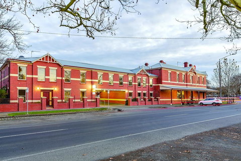 Lake Inn - Ballarat - Hotel Gold Coast 0
