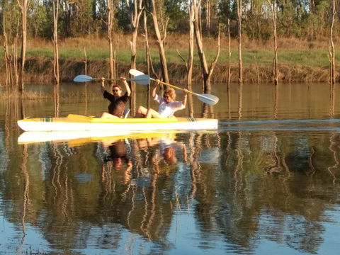 Lake Tinaroo Waterfrontage - Hotel Gold Coast 3