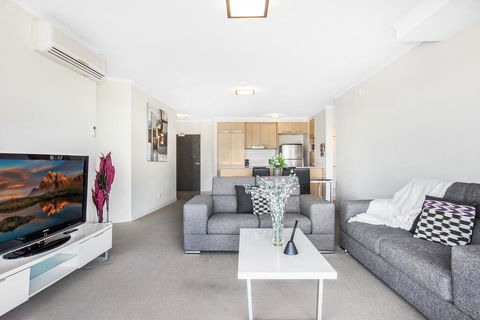 Lakeside Family Oasis With Pool, Gym And Balcony - Hotel Gold Coast 0