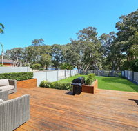 Lakeside Luxury - 13 Lake Street - Hotel Gold Coast
