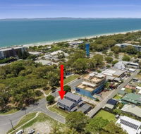 LAVISH BEACH HOUSE ON THE SURF SIDE - Hotel Gold Coast