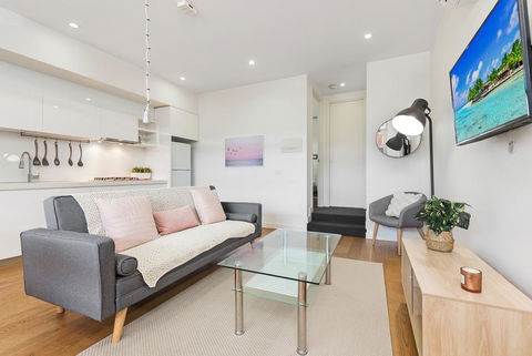 Light-Filled Beachside Apartment In Trendy Area - Hotel Gold Coast 0