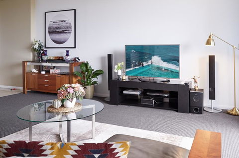 Light-Filled Designer Apartment With Amazing Views - Hotel Gold Coast 0