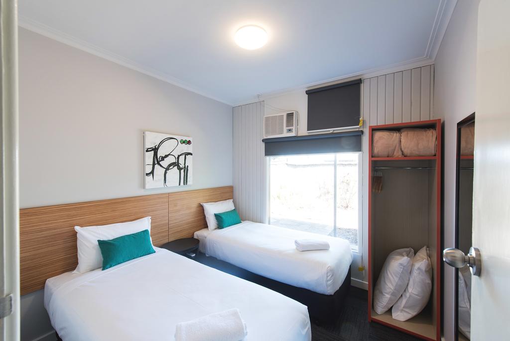 Seaton SA Hotel Gold Coast