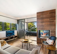 Luxury Hinterland Retreat - Family Suite with Hinterland and Ocean Views - Hotel Gold Coast