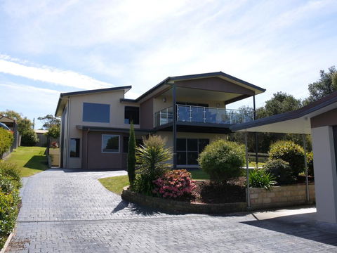 Luxury Near Old Pier Beach - Hotel Gold Coast 0