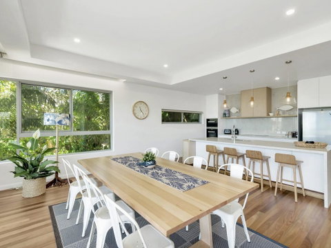 Luxury On Currumbin Beach - Hotel Gold Coast 1