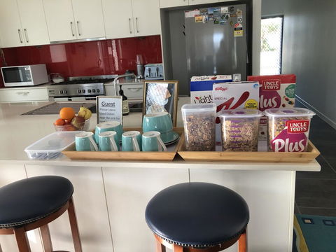 M & T's Waterfront Bed & Breakfast - Hotel Gold Coast 3
