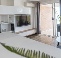 Manly Beachfront Apartment - Hotel Gold Coast